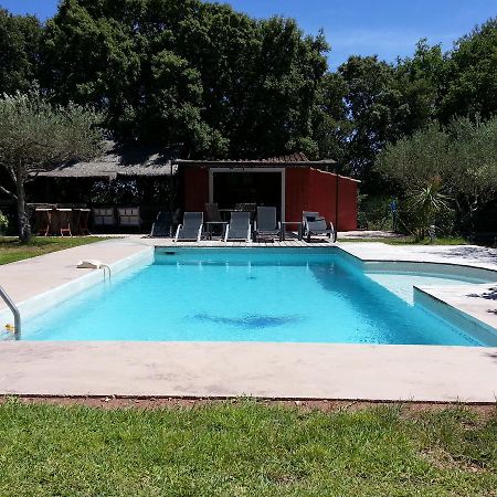 Le Mas Des Oliviers Puget-Ville Bagian luar foto