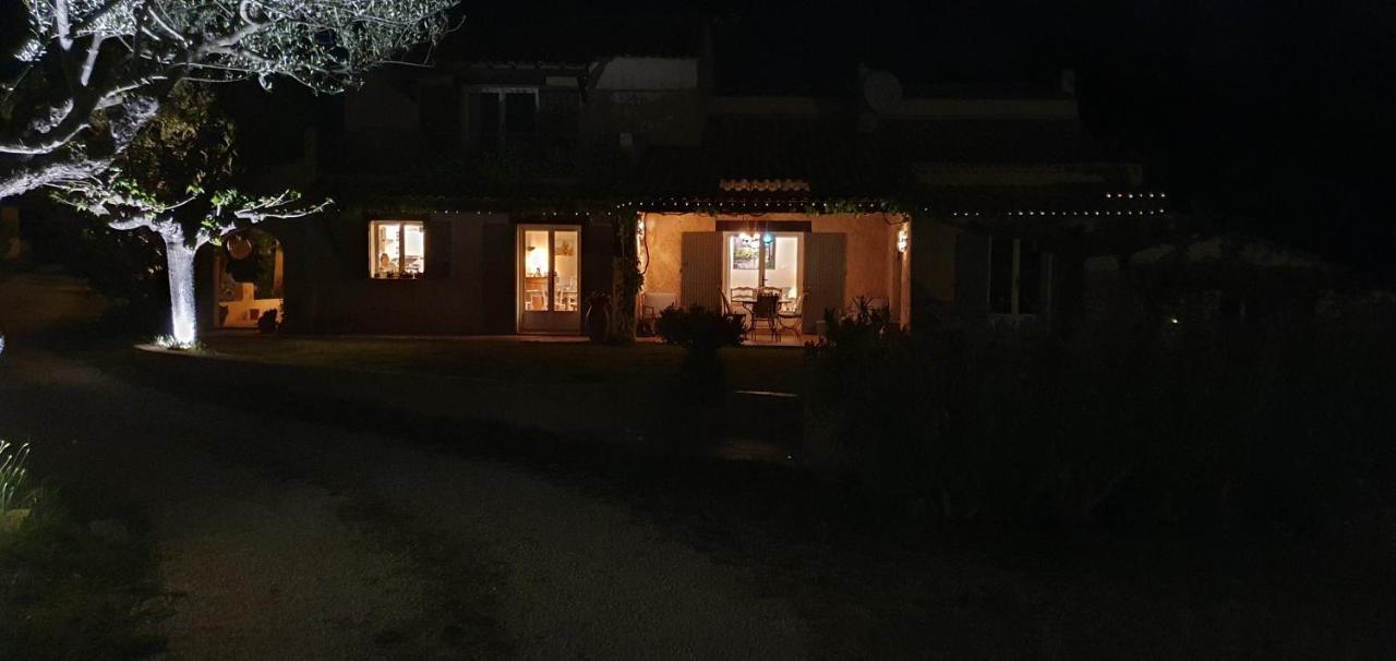 Le Mas Des Oliviers Puget-Ville Bagian luar foto