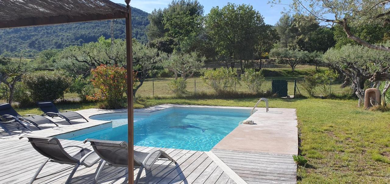 Le Mas Des Oliviers Puget-Ville Bagian luar foto