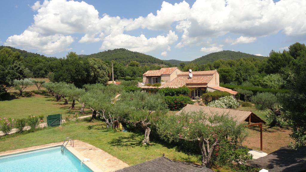 Le Mas Des Oliviers Puget-Ville Bagian luar foto